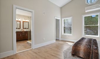 28 Alan Rd, Danbury, CT 06810