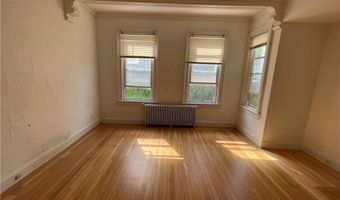 16 Mann Ave 2, Newport, RI 02840