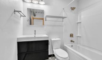 5520 W Cedar Crest Ct, Appleton, WI 54914