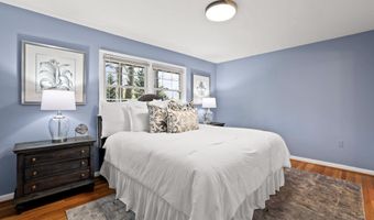 3808 WINTERSET Dr, Annandale, VA 22003