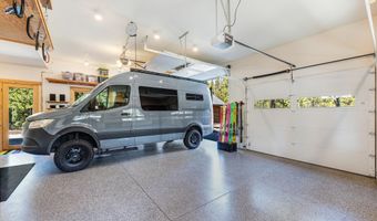 16396 Skyline Dr, Bend, OR 97703