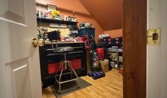 42 May St, Auxier, KY 41602