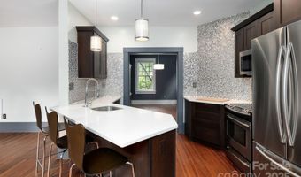 11 Cullowhee St, Asheville, NC 28801