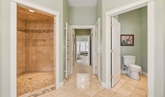 1026 Essex St, Bangor, ME 04401