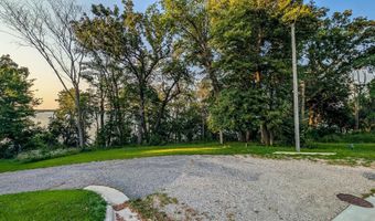 1701 Oakwood Ter, Albert Lea, MN 56007