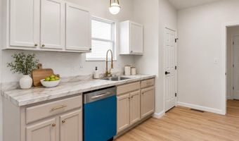 355 Oak Ridge Pkwy, Arnold, MO 63010