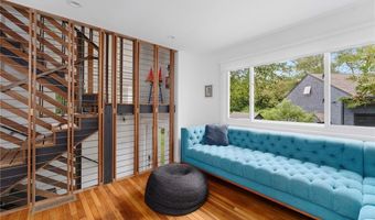20 Dons Ln, Little Compton, RI 02837