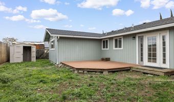 1121 Temple Dr, Central Point, OR 97502