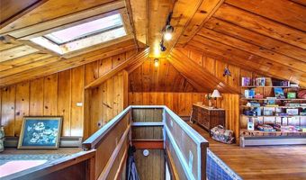 119 Alfred Drowne Rd, Barrington, RI 02806