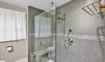 13 IRON Cir, Reading, PA 19607