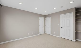 1455- B N VAN DORN St, Alexandria, VA 22304