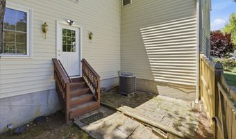4003 KLOMAN St, Annandale, VA 22003