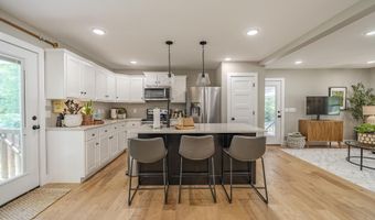 127 SYCAMORE St, Adamsville, TN 38310