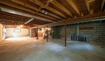 74 Woods Rd, Bethany, CT 06524