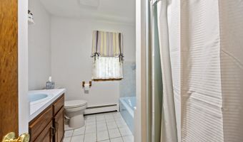 198 Crown St, Bristol, CT 06010
