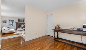 35 Hallville Rd, Exeter, RI 02822