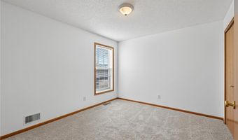 6406 157th St W, Apple Valley, MN 55124