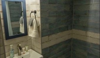 14 Luchetti Way, Andover, NJ 07860