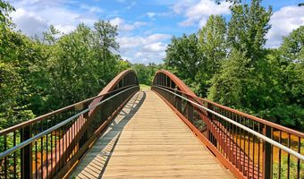 4950 BRENMAN PARK Dr 308, Alexandria, VA 22304