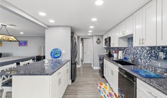 1621 SPRING GARDEN Dr, Astor, FL 32102