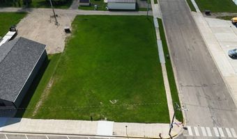 302 3rd St W, Bottineau, ND 58318