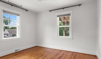 2 HIGHLAND Ave, Annapolis, MD 21403
