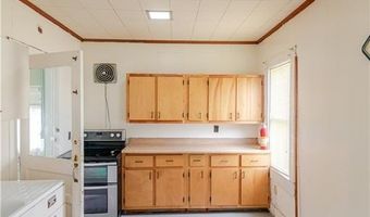 1017 S 5th St, Atchison, KS 66002