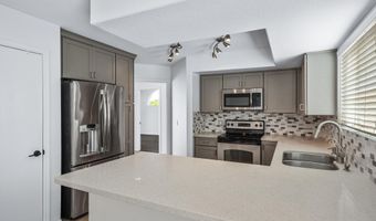 444 S MEADOWS Dr, Chandler, AZ 85224