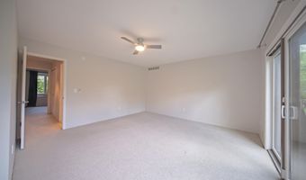 672 Greenhills Dr, Ann Arbor, MI 48105