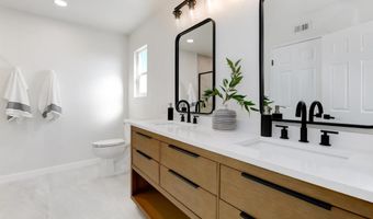 9830 Lyncarol Dr, La Mesa, CA 91941