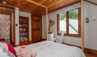 395 Hillwinds Rd, Brattleboro, VT 05301