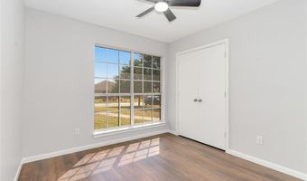 302 Cherokee Trl, Alvarado, TX 76009