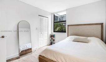 3350 NE 192nd St 4Q-B, Aventura, FL 33180