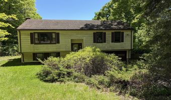 15 Bear Mountain Rd, Danbury, CT 06811