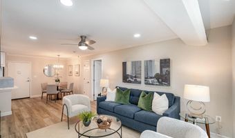 75 S REYNOLDS St 411, Alexandria, VA 22304