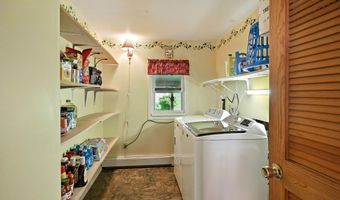 821 China Rd, Albion, ME 04910