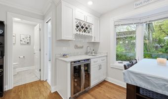 1132 S Fernandez Ave, Arlington Heights, IL 60005