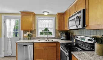 223 Chopmist Hill Rd, Glocester, RI 02814
