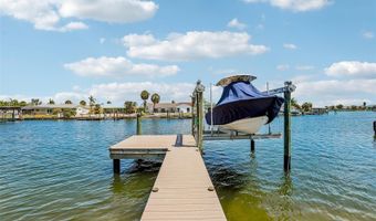 801 FLAMINGO Dr, Apollo Beach, FL 33572