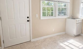 1501 Hogarth St, Beaufort, SC 29902