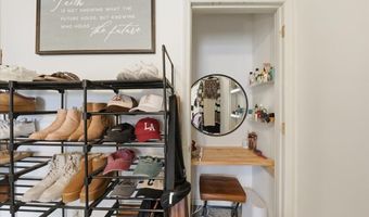 8 N Longwood Ln, Alexandria, KY 41001