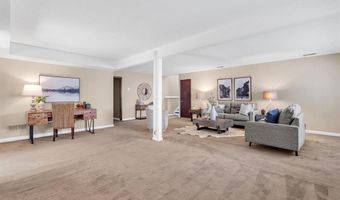 363 Windyoak Dr, Ballwin, MO 63021