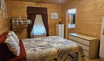 2678 Linda Ln, Alford, FL 32420