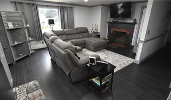 151 Hadde Ave, Cumberland, RI 02864