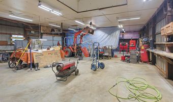 1560 Lick Creek Rd, Anna, IL 62906