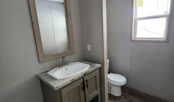 8 Deepwood Dr, Brattleboro, VT 05301