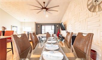 10 Flanders St, Johnston, RI 02919