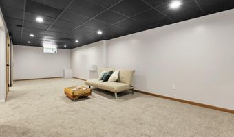 142 N Kellner Rd, Columbus, OH 43209