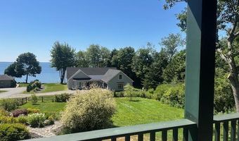 11 Treat St, Belfast, ME 04915