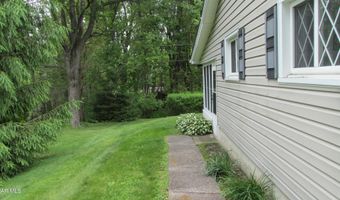 100 Lynndale Rd, Altoona, PA 16602